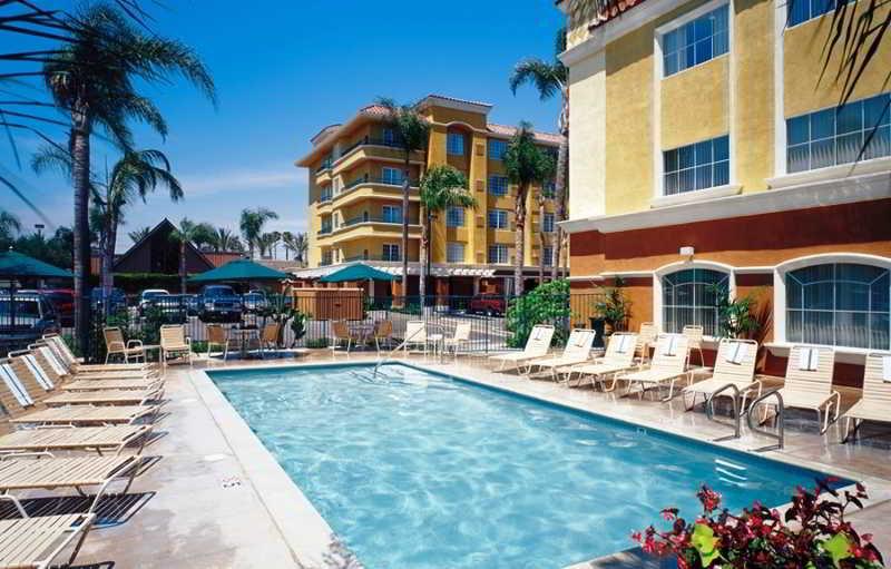 Anaheim Portofino Inn & Suites Exterior foto
