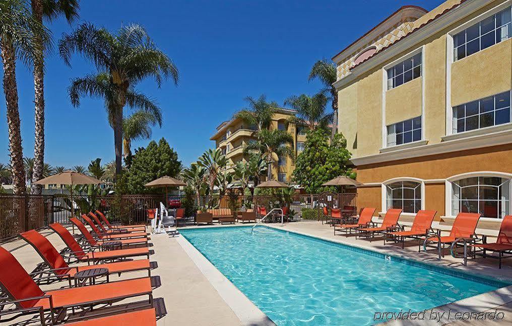 Anaheim Portofino Inn & Suites Exterior foto
